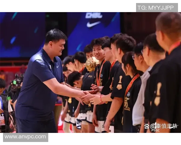 耐克与姚明的对抗背后揭示的体育品牌与运动员关系新动向