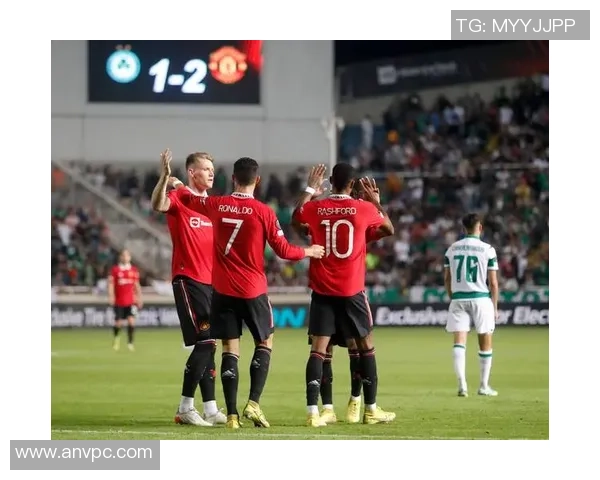 欧联杯精彩对决曼联4-0大胜利物浦帽子戏法引发全场狂欢